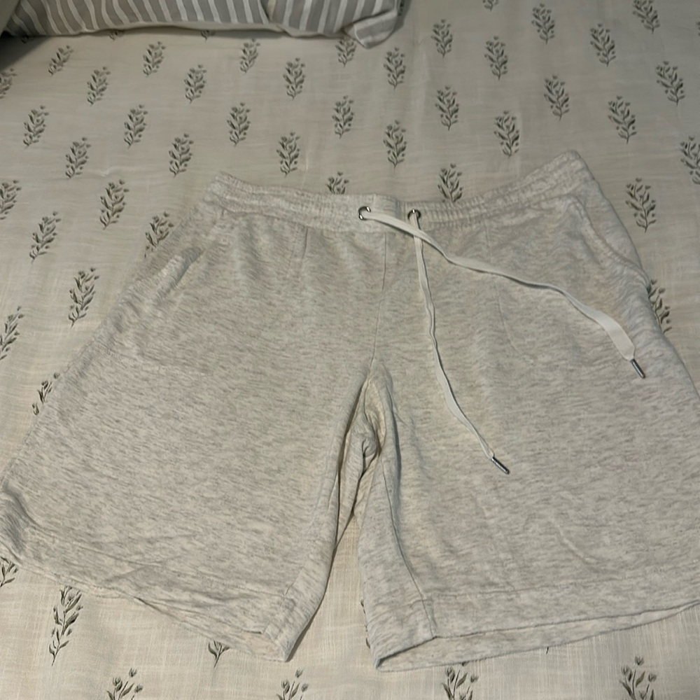 Soma weekend shorts. Size medium